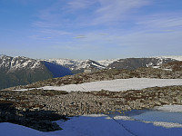 Mot Steinhytta frå toppvarden