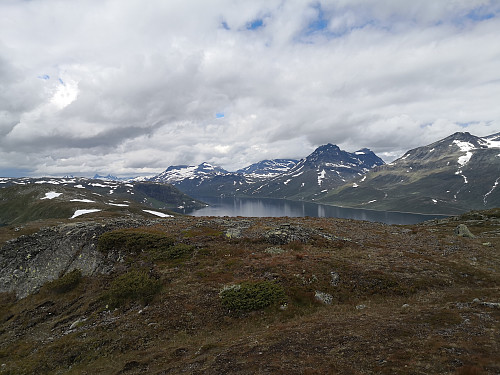 Galdebergtinden og Øystre Torfinnstinden frå Marabotthornet