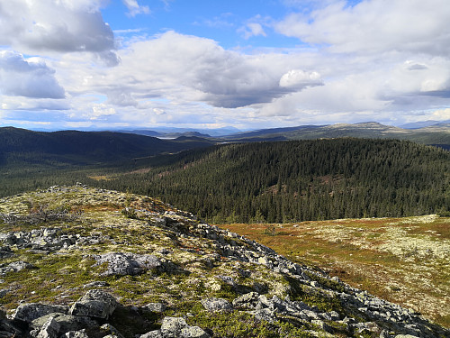 Mot Sølnkletten og Tron i det fjerne frå Vesle Byringen