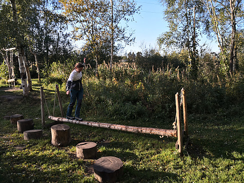 Balansering på ein leikeplass ved Svartelva