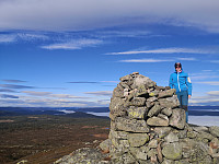 Kristine på toppen av Hovdsjøfjellet