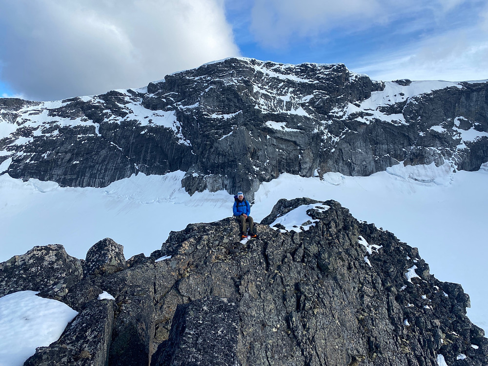 Oppå S1 toppen på Trollsteinseggje