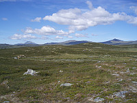 Fint i Gausdal Vestfjell. Fra venstre Skaget, Søre Lansua og Nørdre Langsua.
