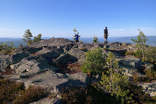 02.07.2015 - Erling og Øyvind har nådd toppen av Hafella (624).