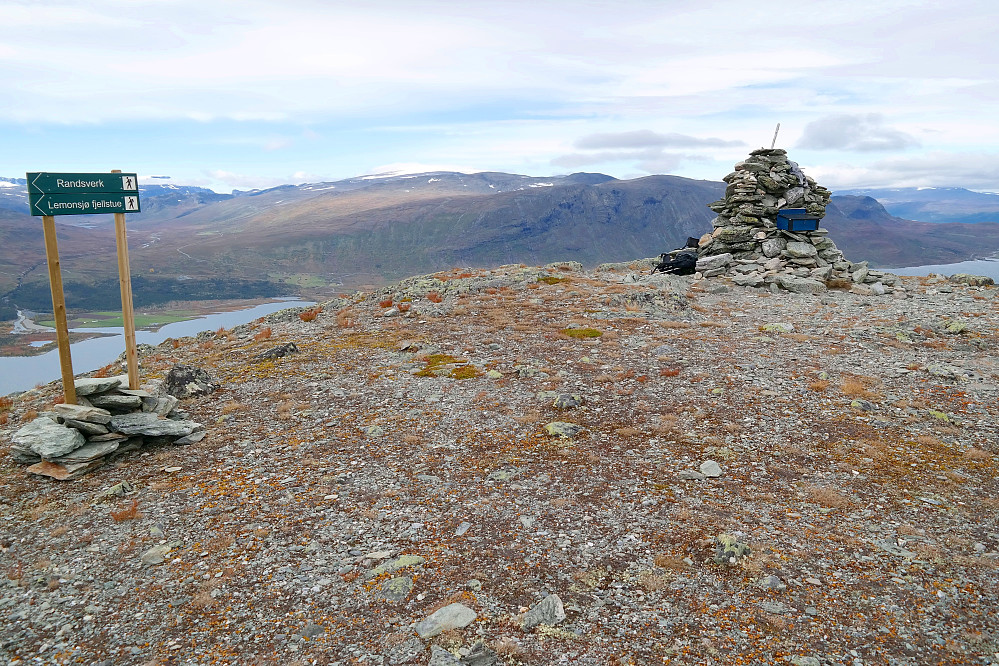 20.09.2015 - På toppen av Trollhøe (1370).