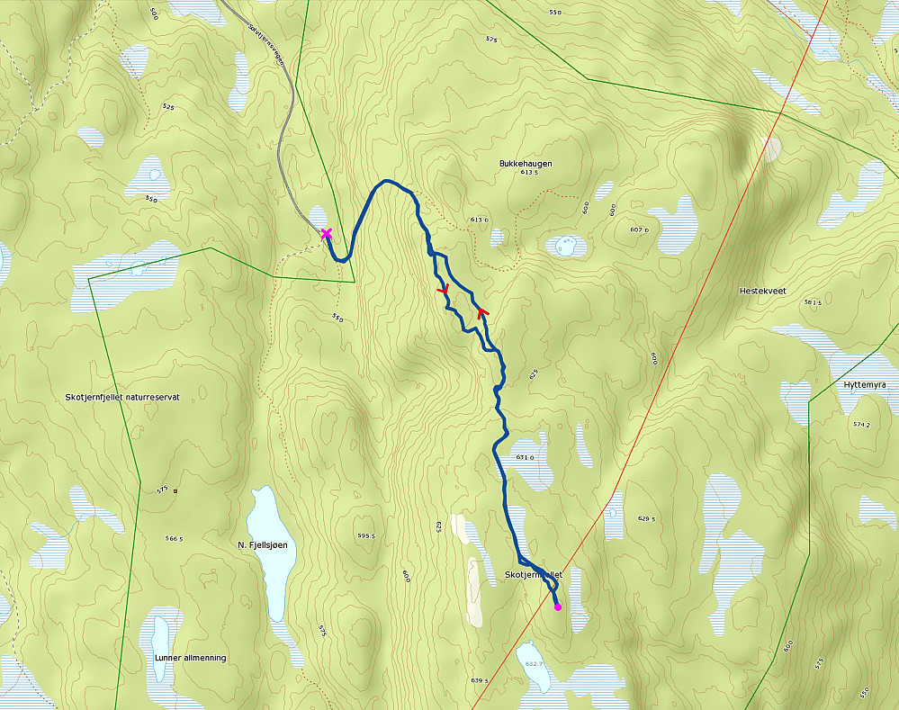 02.11.2015 - Den mørkeblå, tykke streken er ruta jeg gikk. Rosa kryss markerer snuplassen jeg parkerte på. (Kartkilde: www.norgeskart.no)