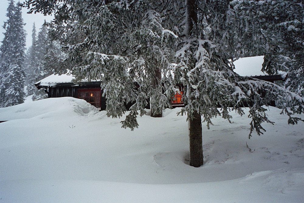02.02.2003 - Hytta vi bodde i ved Fagerfjell skisenter.