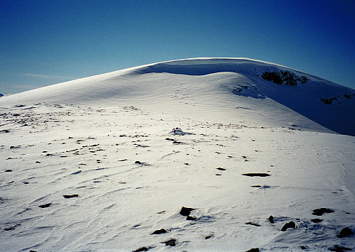 18.05.1997 - Vestre Kvitingskjølen (2060) sett fra Midtre Kvitingskjølen (1971).