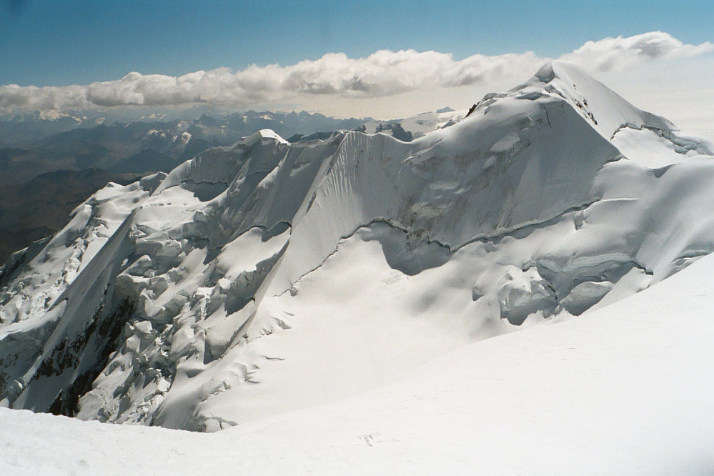 The north peak on Illimani, seen from the southern summit