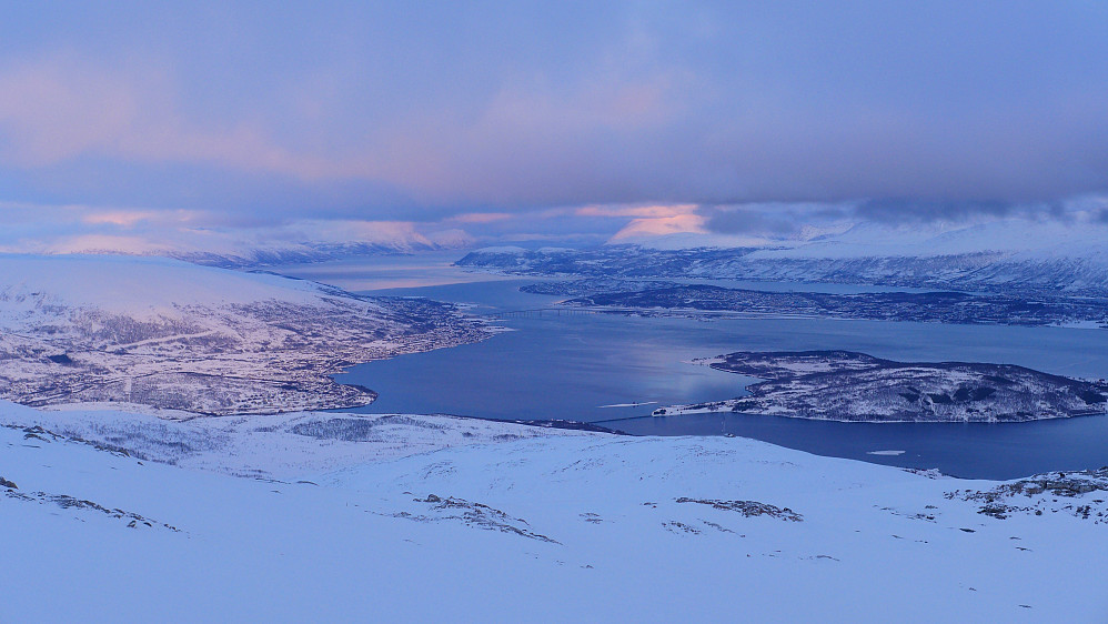 Utsikt mot Håkøya og nordøstover