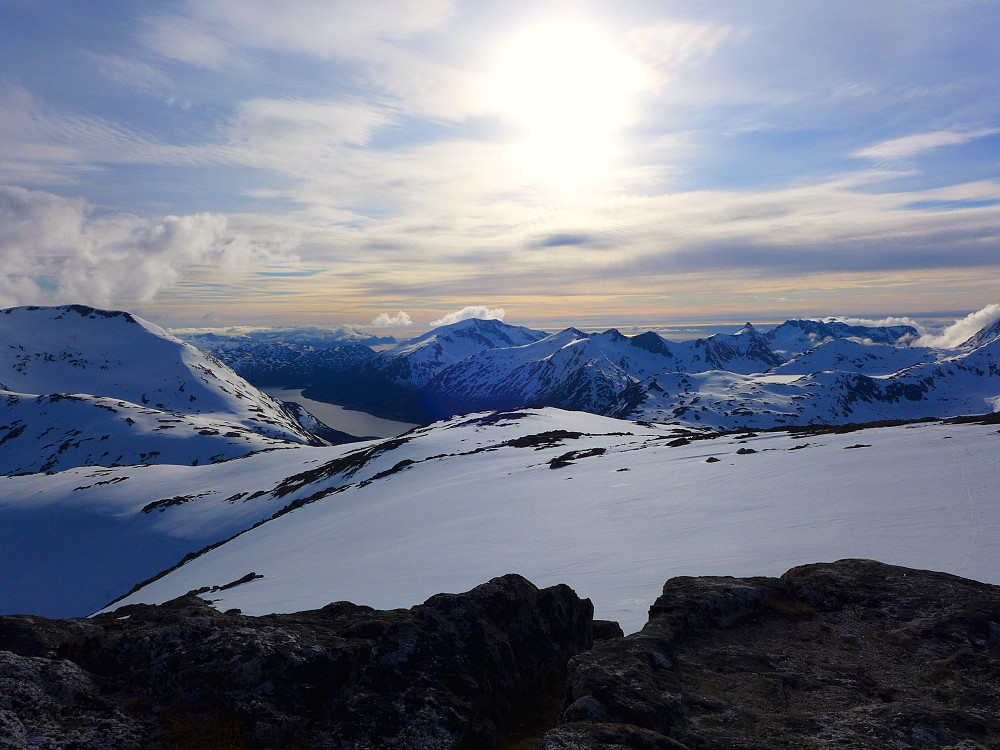 Utsikt på toppen mot Nordfjorden