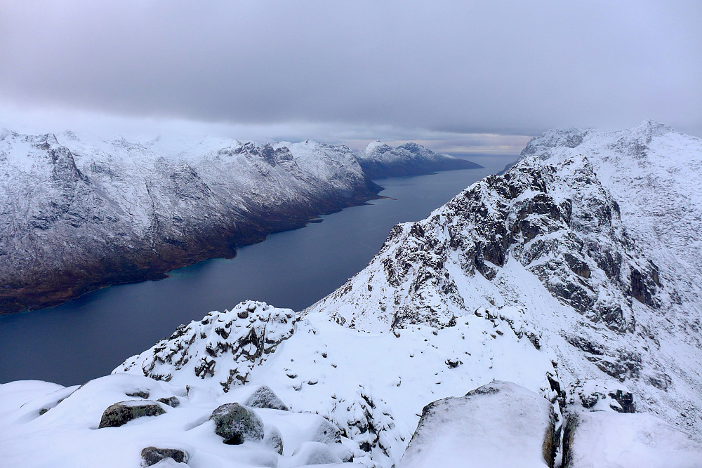 Ser ut som om vi var på den bedre siden av Ersfjorden i dag