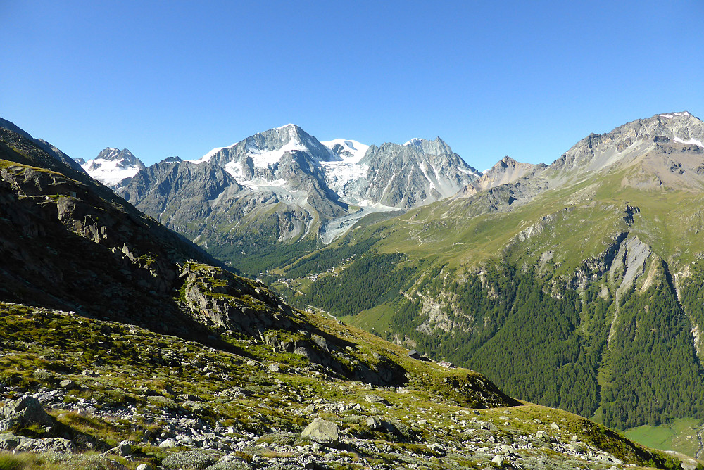Utsikt mot Pigne d'Arolla på vei opp til Col de Tsarmine