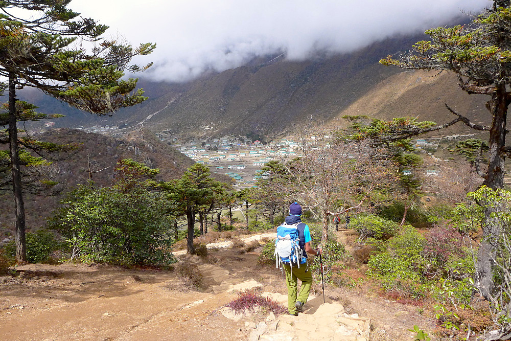 Descent into Khumjung
