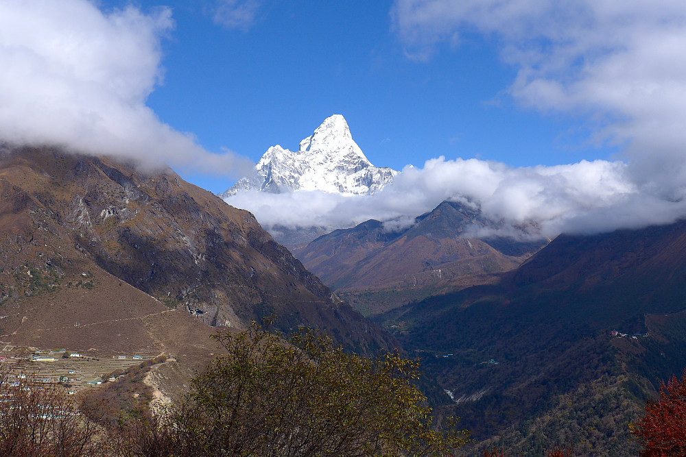 Ama Dablam bathes in sunshine. Seen from Mongla.