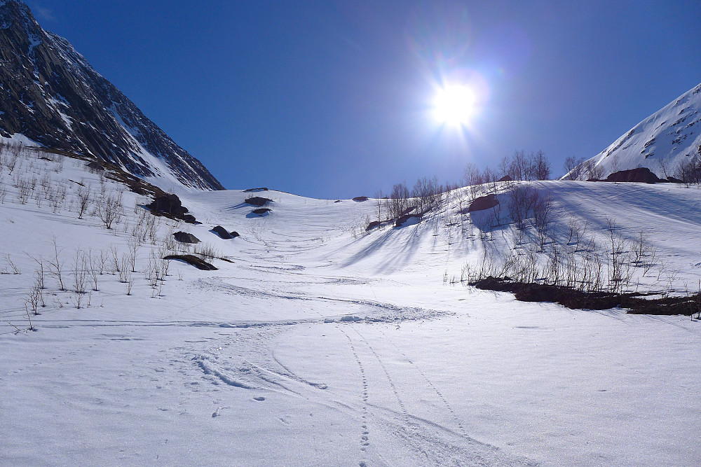 Slusj i elvedalen