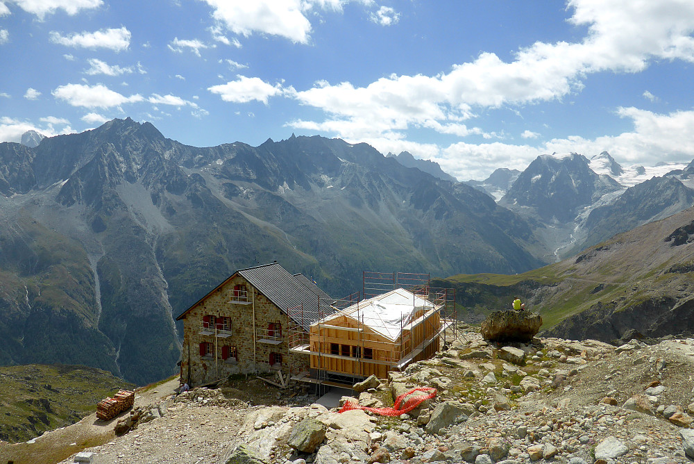 Cabane des Aiguille Rouges + byggearbeid