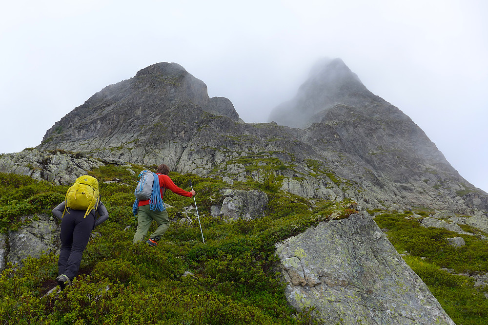 On the approach to the start of the traverse