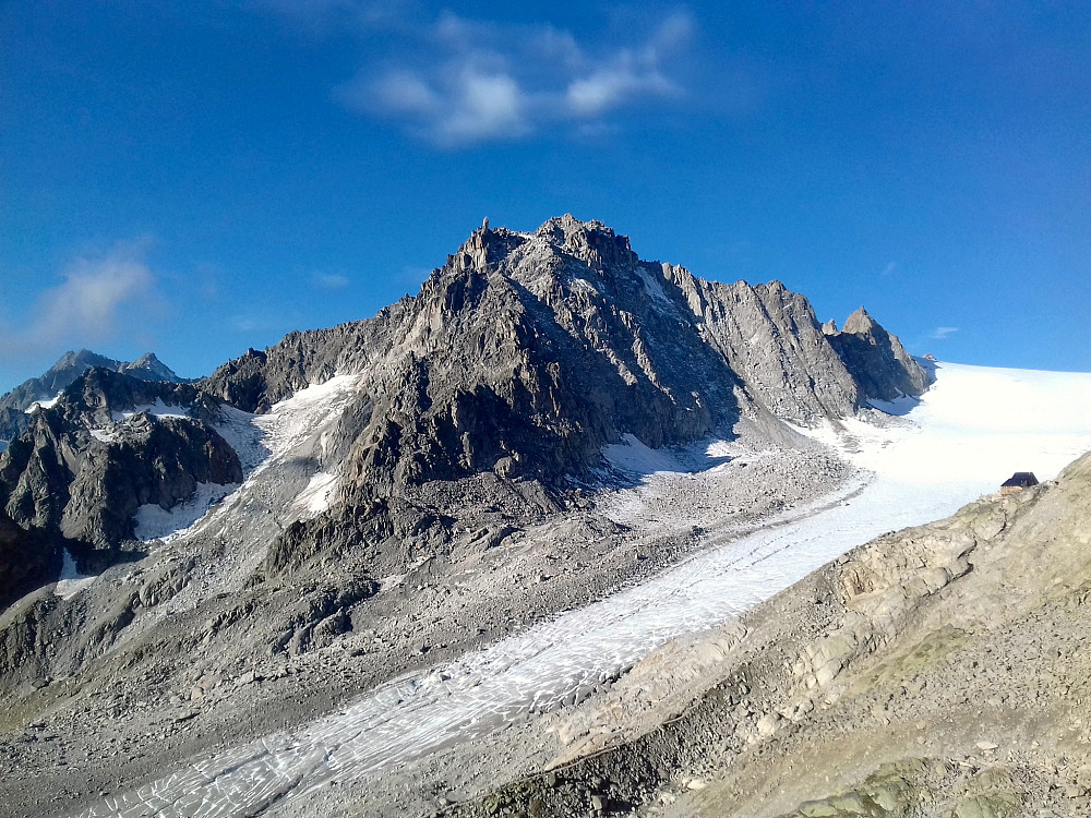 View of the Orny hut from Gendarme d'Orny
