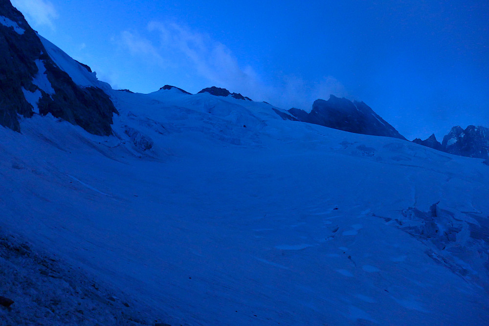Dawn over the Grand Murailles glacier