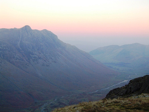 Pike of Stickle (left) 