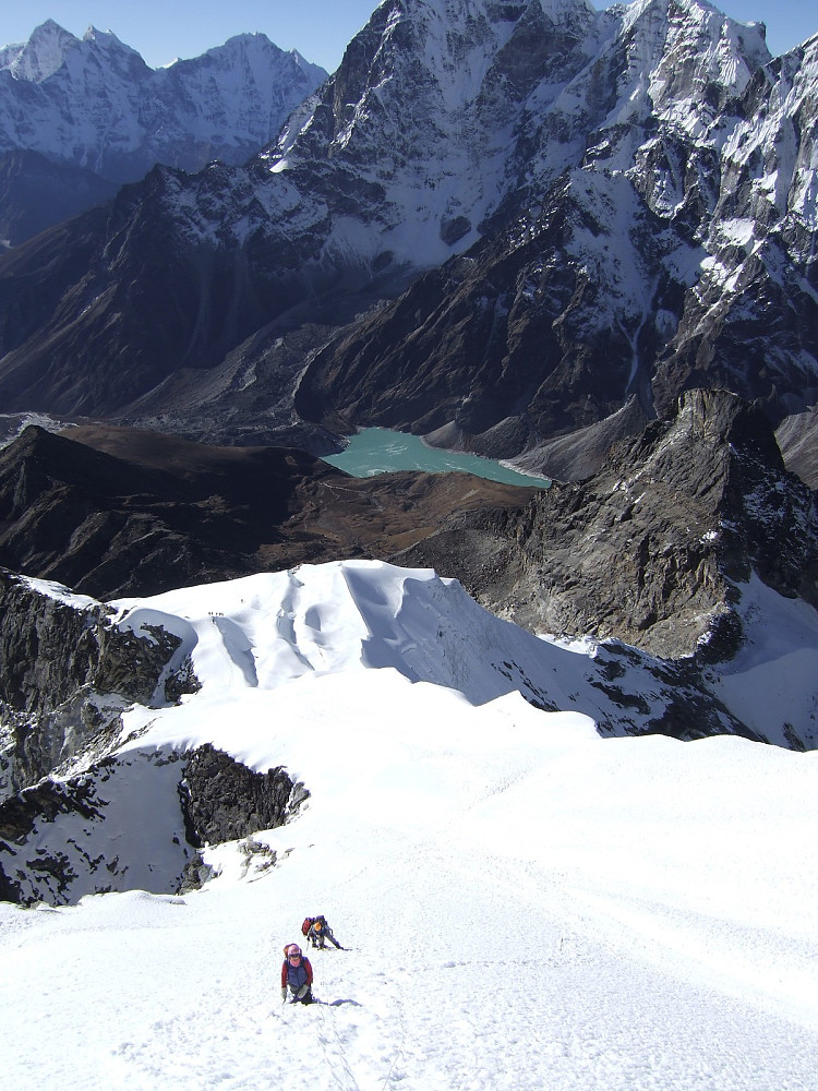 Making our way up toward the fixed lines. I (think) the impressive mountain in the background is Cholatse