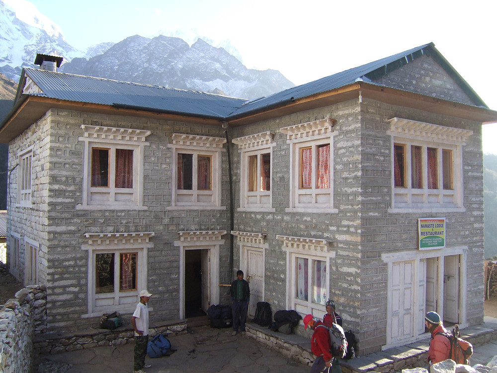 The upmarket teahouse in Pangboche