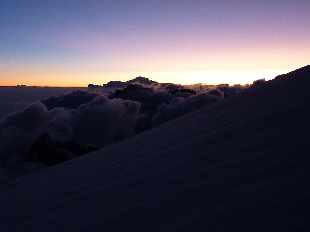 Dawn from somewhere on Mont Blanc du Tacul