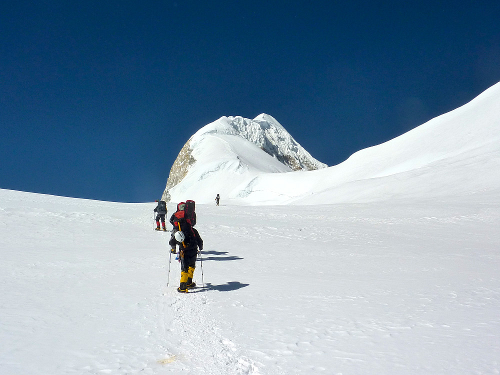 On the approach to camp 2 