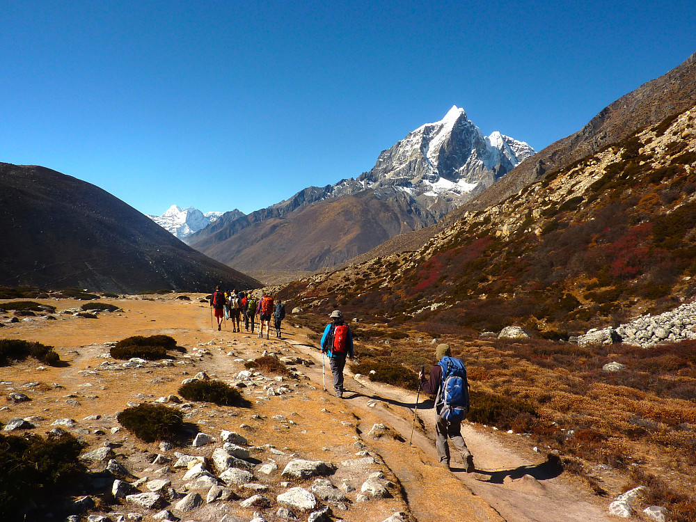 The walk from Chukung to Dingboche