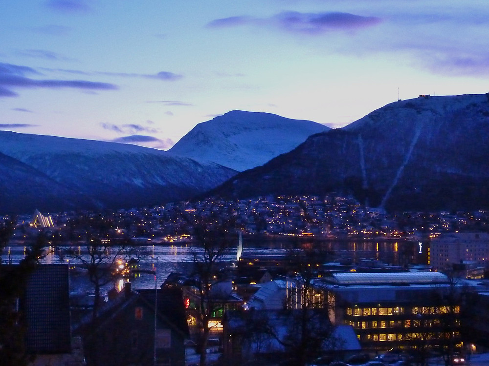 Tromsdalstinden during the dark time, above the city centre