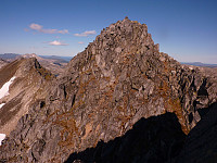 The north summit of Skulgamtinden from the fortoppen to the south