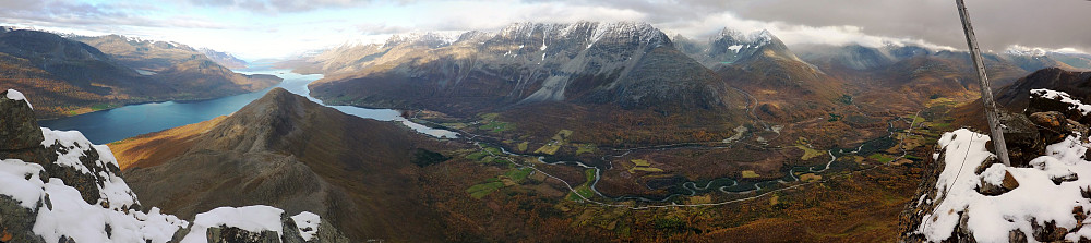 Lille Piggtinden summit panorama - you can't really wish for more than this!! View eastwards toward the Lakselvtindane and Langdalstindane on the Lyngen peninsula