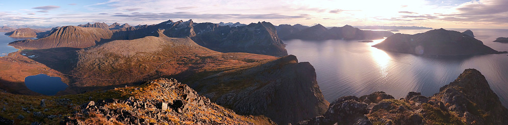 Possibly the best corner of Kvaløya? The view east-south-west in one wonderful panorama!