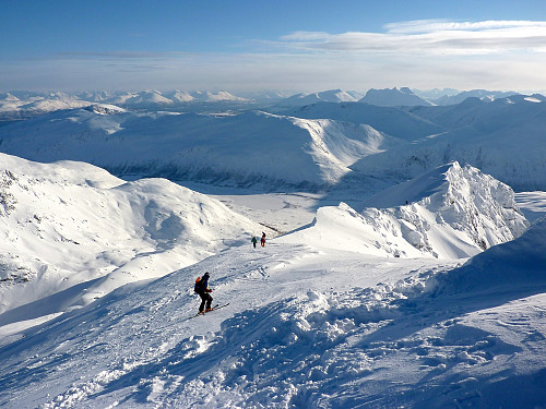 Isete steder på toppen gjorde til at begynnelsen av nedkjøringen var ikke flott for de som sto på ski.