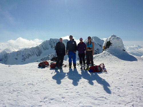 Gjengen på toppen - Kristine, Håvard, Trine og jeg