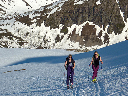 Tine (den 'newcomer' til gjengen) og Aline