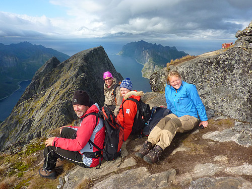 En fornøyd gjeng på toppen - Bent, Eli, Åshild og Kristine