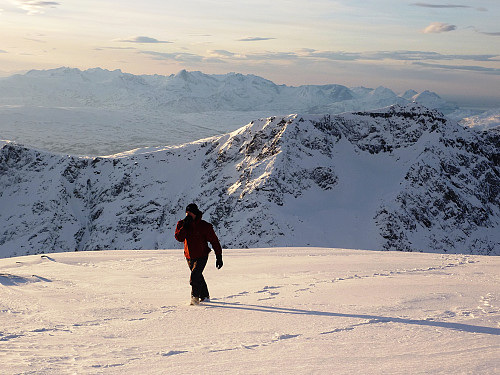 Mot Kvaløya