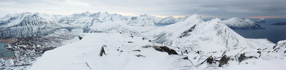Hav- of fjellutsikt #2