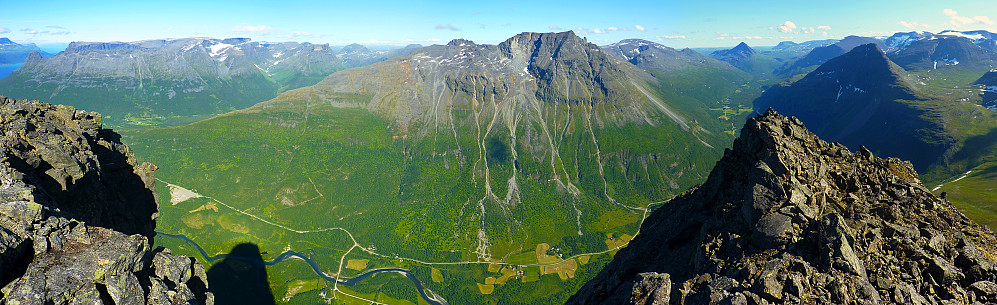 Panoramabilde mot Mannfjellet