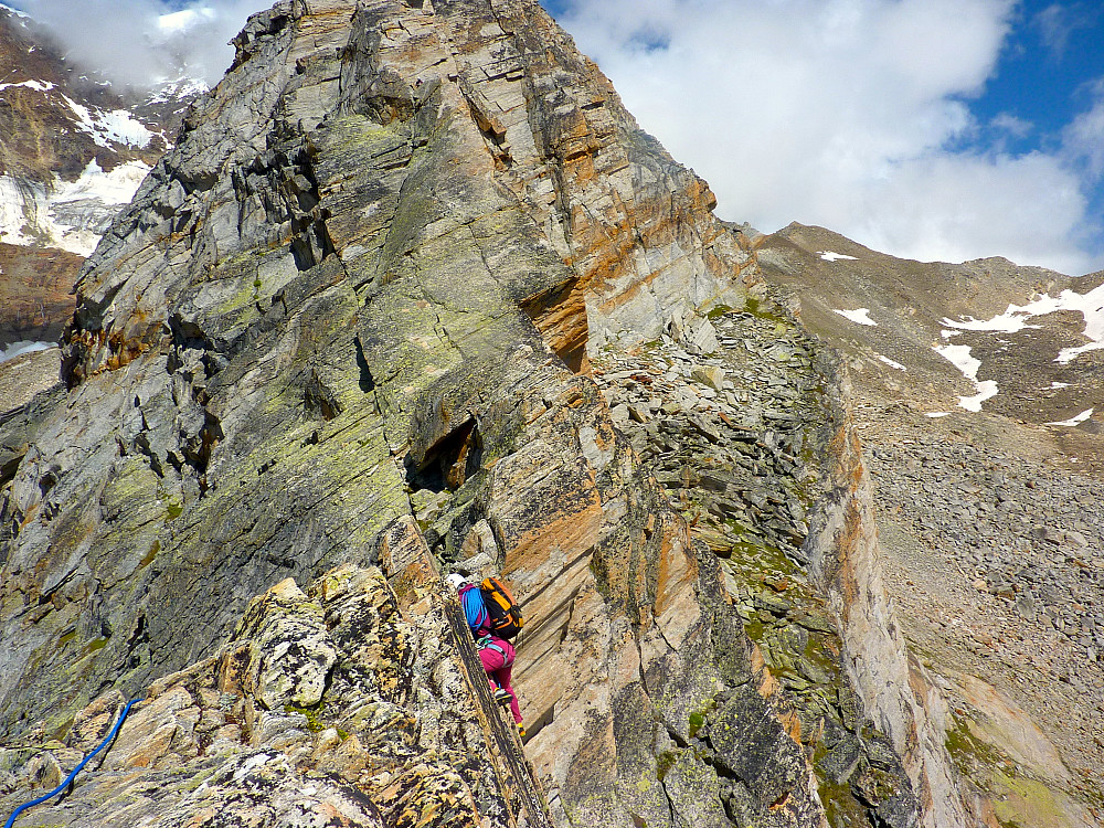 Traverse across to the second horn