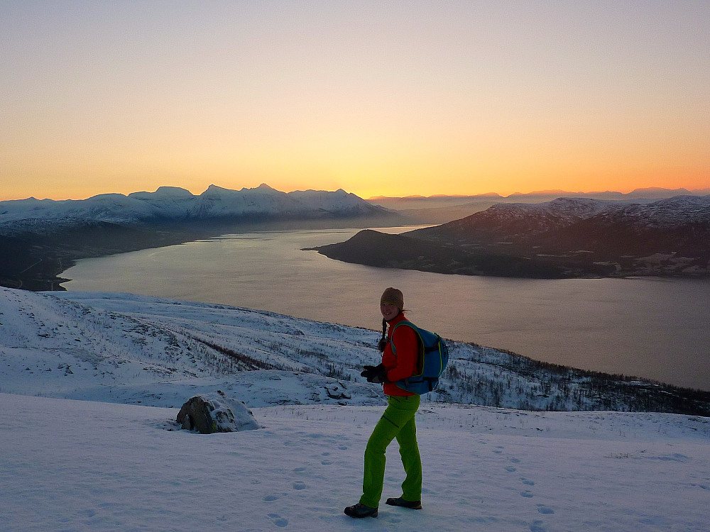 Like før sola dukket opp over Balsfjord.