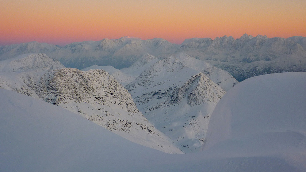 Flotte fjell vi har i nærheten :)