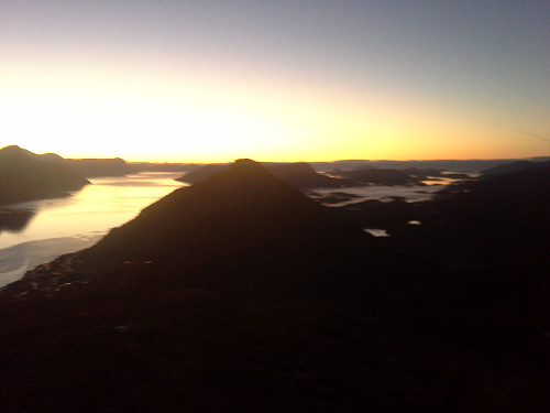 Solnedgang mot Liafjellet og ut mot Haram