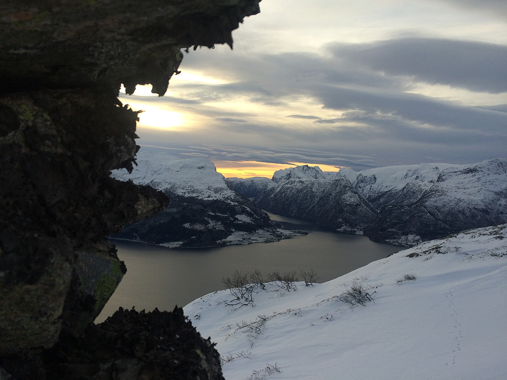 Nydelig mot Hyefjorden