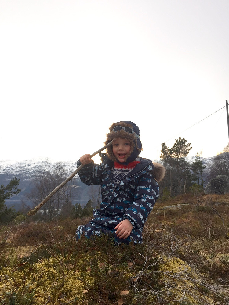 Godgutten og mamma på tur