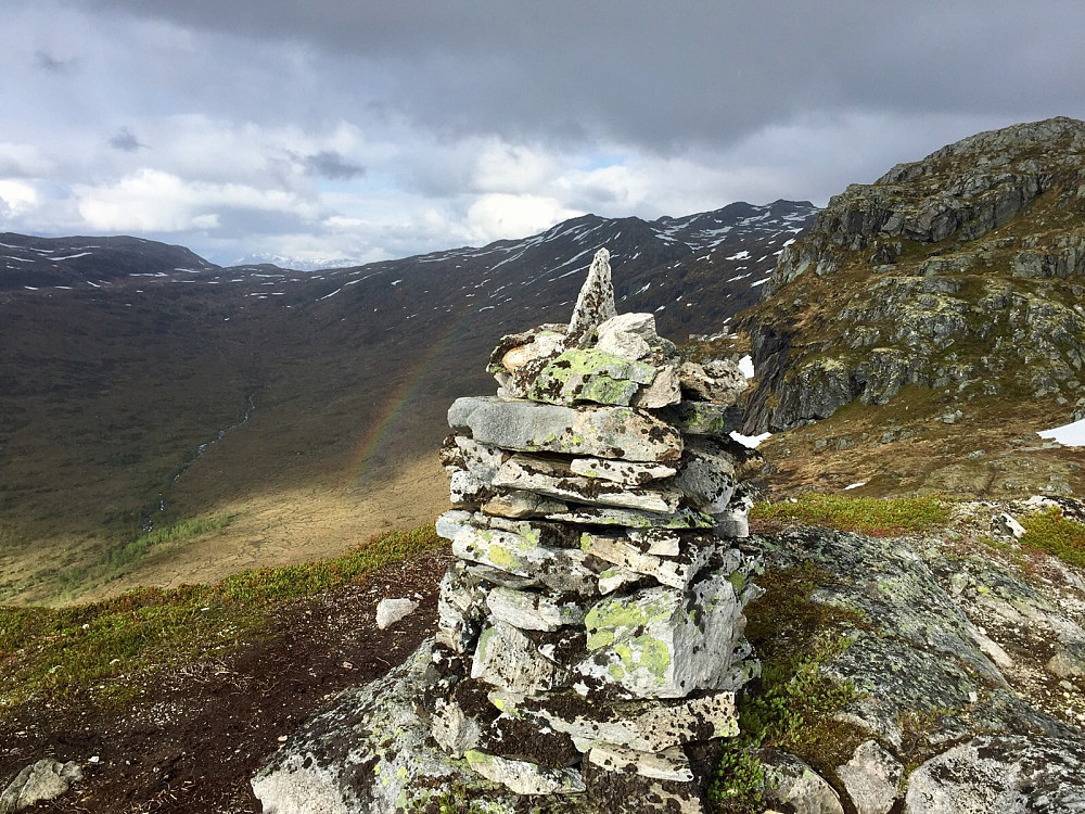 En kjapp tur på Nibba etterpå til vakker regnbue i Lotsbergdalen