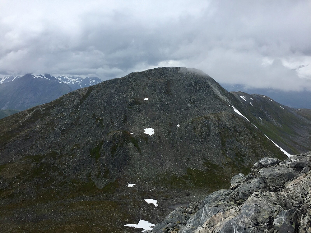 Fra Heimste Blåhornet mot dagens siste topp, Løfonnfjellet