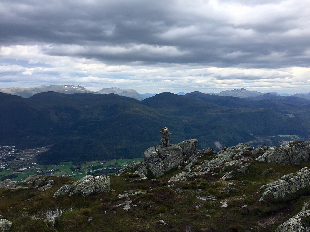 Mot nord og sunnmøre